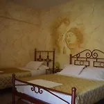 Akrotiri Apartament