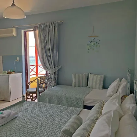 Akrotiri Rooms * Agiokampos (Evia)