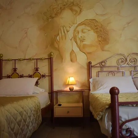 Akrotiri Rooms Apartment *
