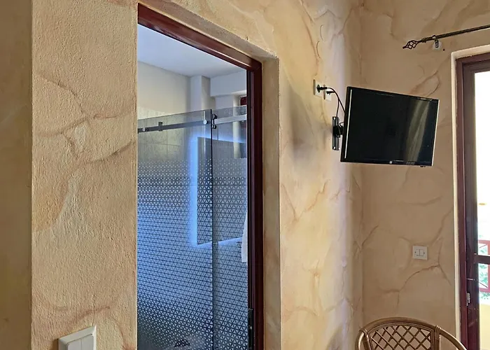 Akrotiri Rooms Apartment *