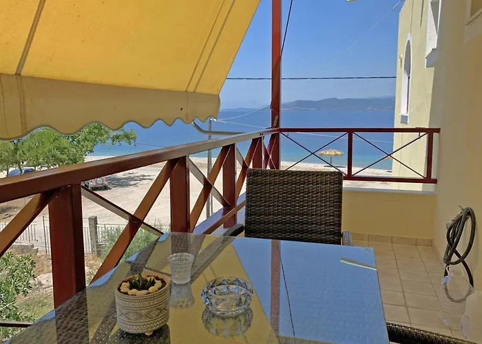 Akrotiri Rooms * Agiokampos (Evia)